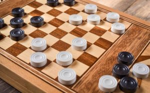 Checkers Two Player - Classic Board Game